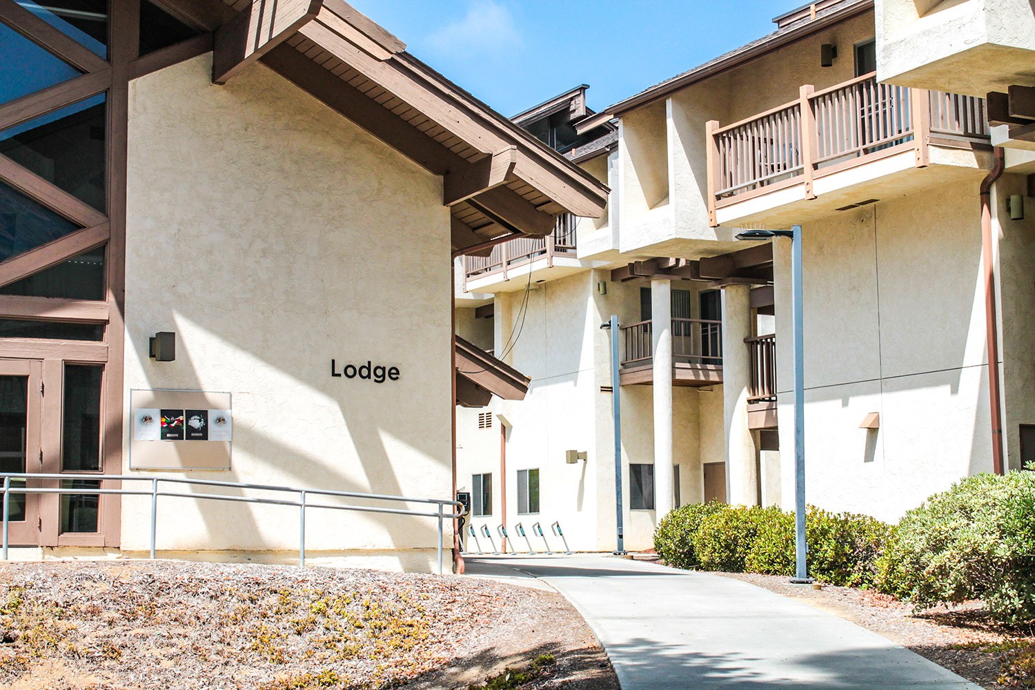 300-UCSD-Lodge